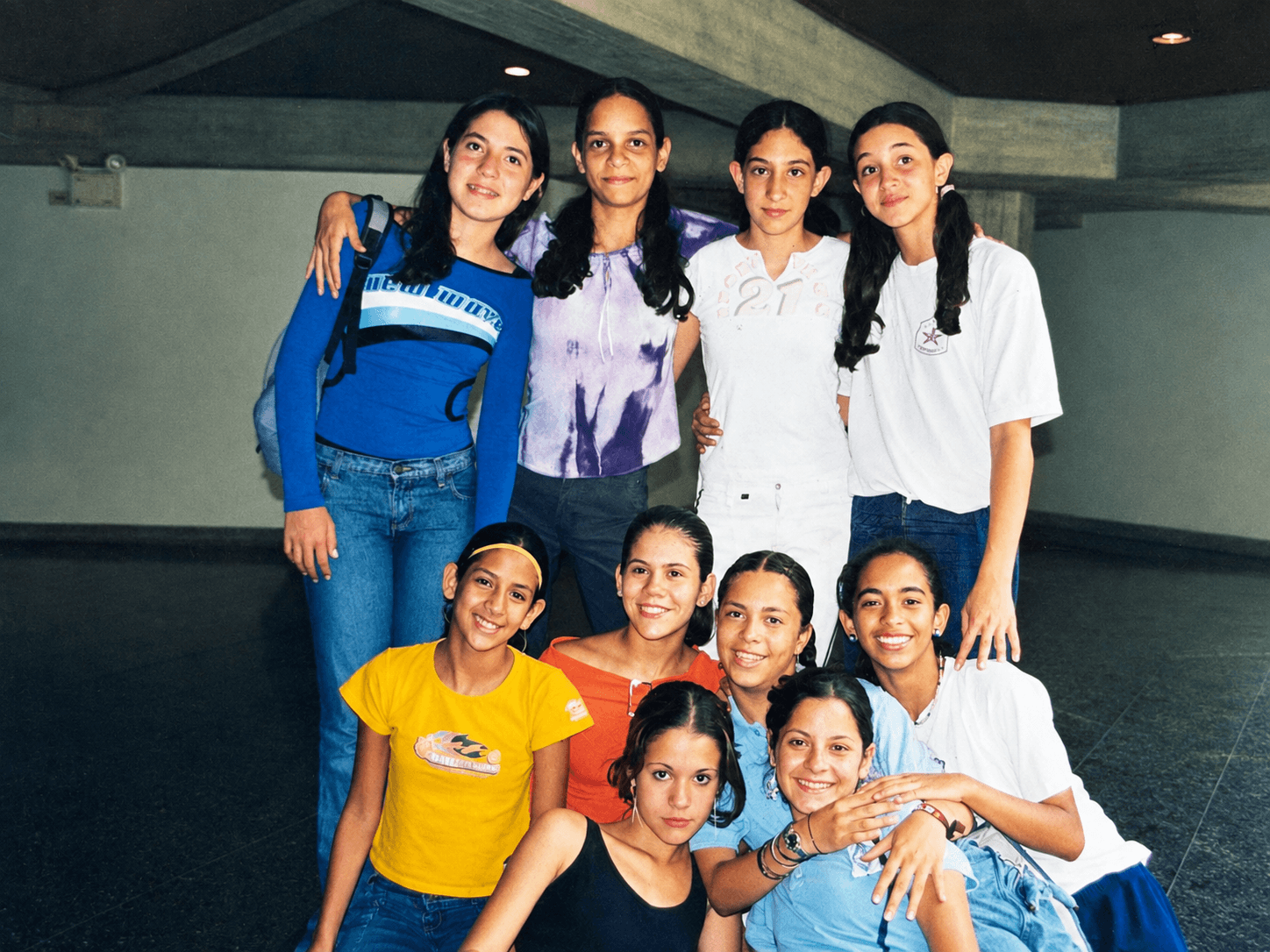 Parte de la primera generación de estudiantes de ENDANZA